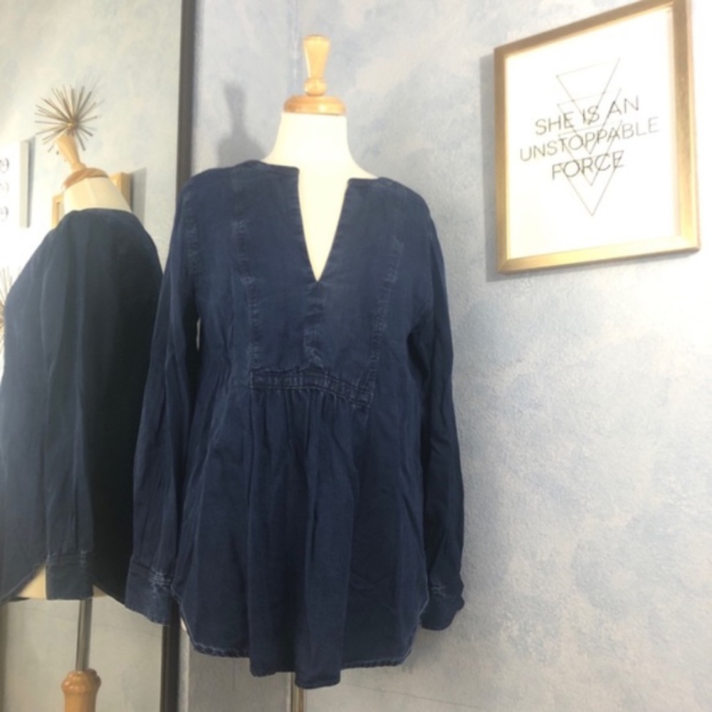 ► 5/$25 ◄ LOFT Softened Denim Top